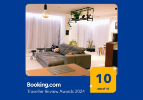Luxuoso apartamento com vista mar em Itapema SC